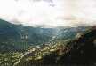 Vue sur la vallée de la Lance et la montagne du Laupon du à partir du chemin montant à la cabane de l'Autapie