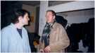 Bernard cherche l'inspiration dans les yeux d'Olivier